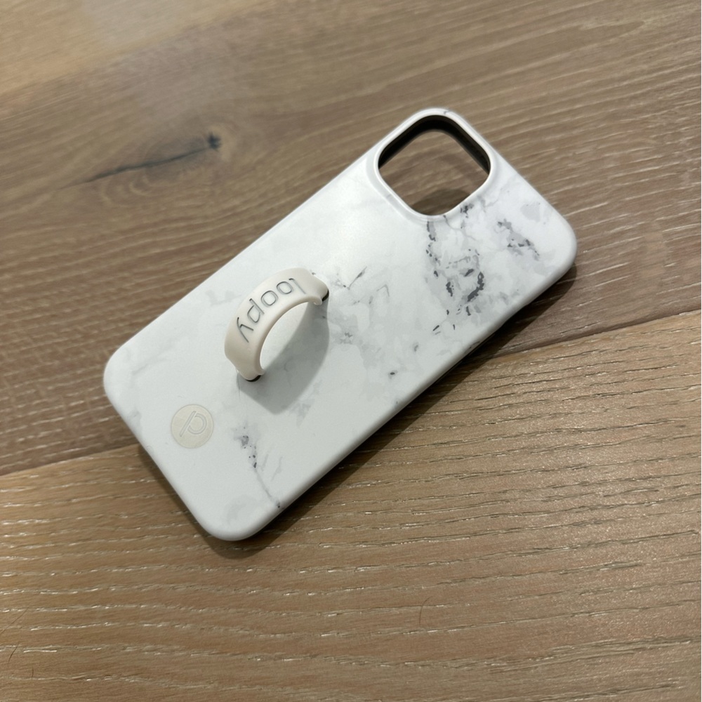 Loopy iPhone 13 case